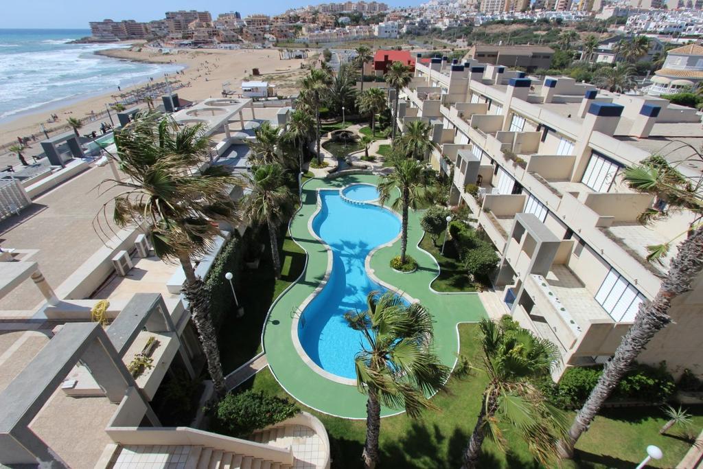 Breathtaking Apartment Torrevieja Eksteriør billede